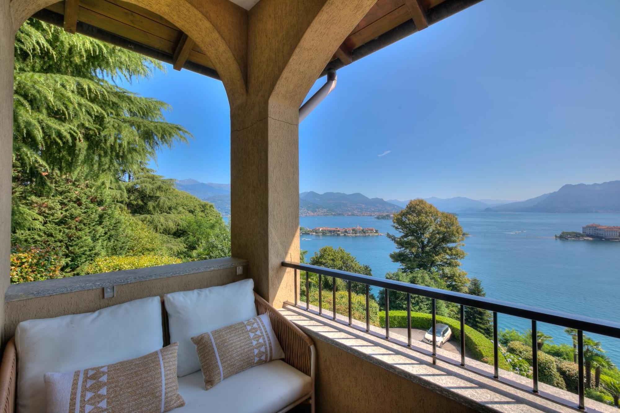 Pandora Lake View Stresa - Happy Rentals Exterior photo